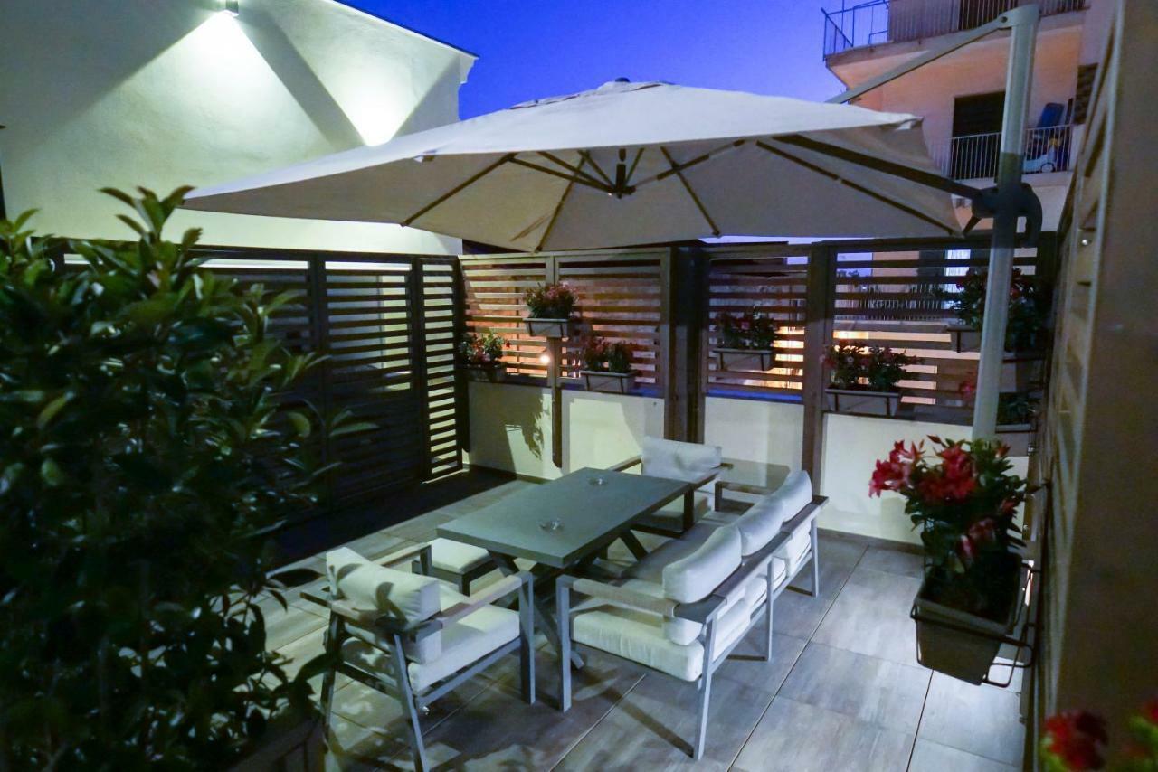 Villa Klaudia - charming house San Giorgio a Cremano Esterno foto